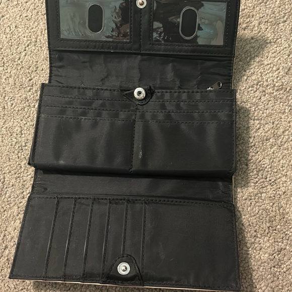 Wallet - Picture 5 of 6